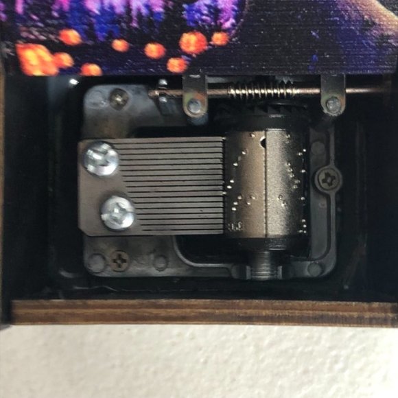 Nightmare Before Christmas Jack + Sally Fireworks Hand Crank Wooden Music Box - Picture 3 of 10